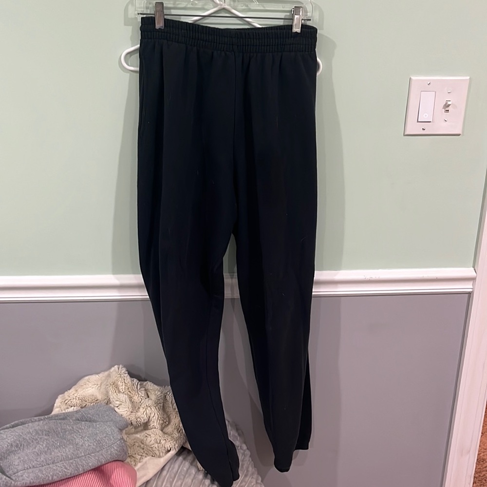 black sweatpants